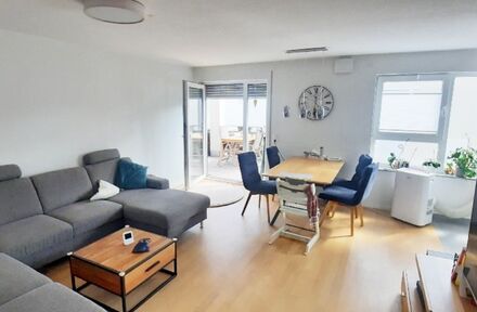 Helle 4-Zimmer-Wohnung mit großem Balkon