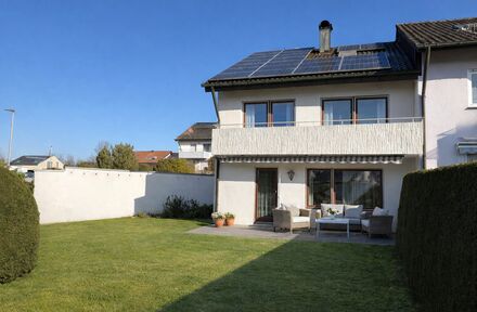 Gepflegtes Reiheneckhaus auf sonnigem Grundstück