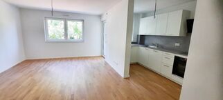 3-Zi.-Wohnung mit Balkon, Garten und Carport 3-Zi.-Wohnung mit Balkon, Garten und Carport