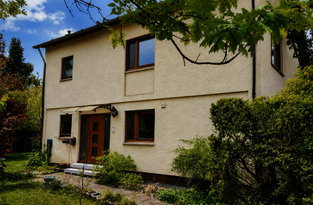 Modern. Großzügig. Familienfreundlich.
Einfamilienhaus mit großem Garten