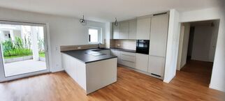 Für Ihre Familienbande: große 4-Zi.-Wohnung mit Balkon und Terrasse! Für Ihre Familienbande: große 4-Zi.-Wohnung mit Balkon und Terrasse!