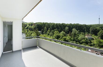 Helle 2-Zimmer-Wohnung in bevorzugter Aussichtslage Stgt - Ost!