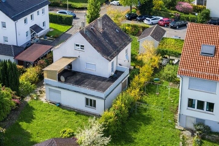 Attraktives Grundstück mit Bestandsgebäude -
Sanierungs- oder Neubaupotenzial