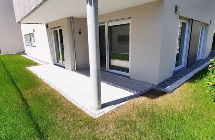 Alles auf einer Etage: 4-Zimmer-Wohnung mit Terrasse und großem Garten