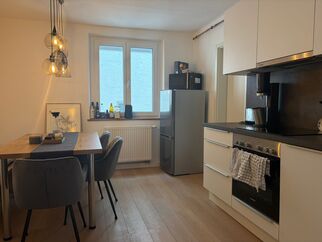 Gepflegte 2,5-Zimmer-Wohnung in Stgt-West inkl. EBK und STP! Gepflegte 2,5-Zimmer-Wohnung in Stgt-West inkl. EBK und STP!